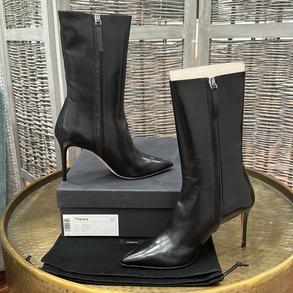 Theory Shoes - NIB Theory Black Leather Klomo Goat Midi Bootie 39